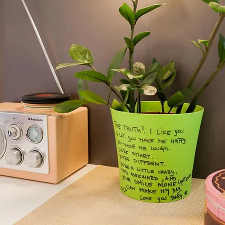 Jason's Modern Apartment *